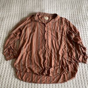 American Eagle Button Up